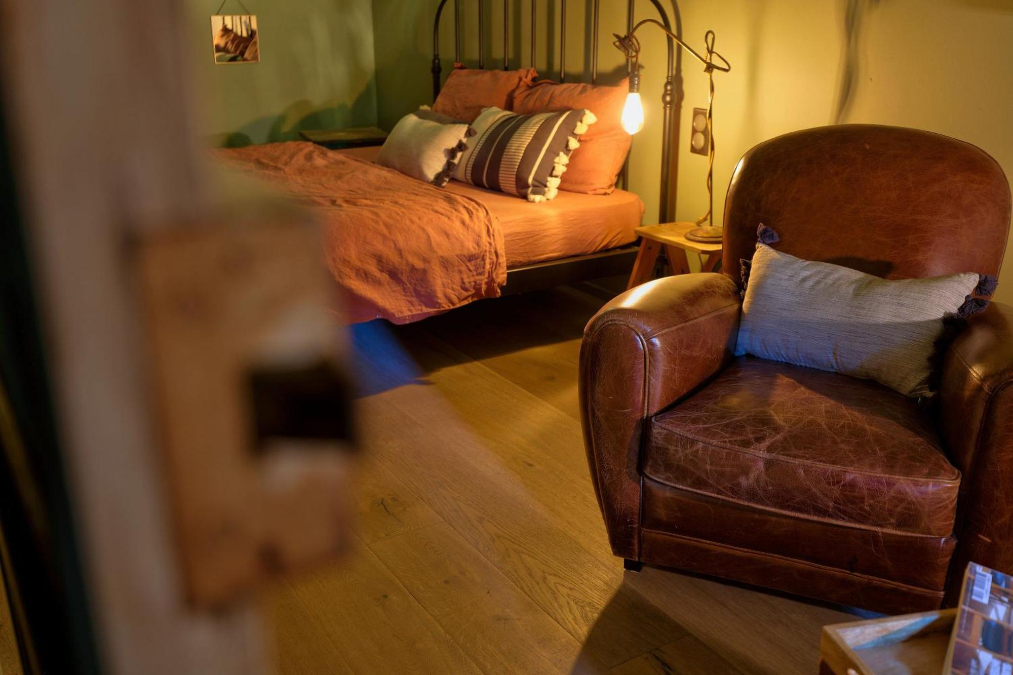 La Gourmandine Hotel Courry Bagian luar foto