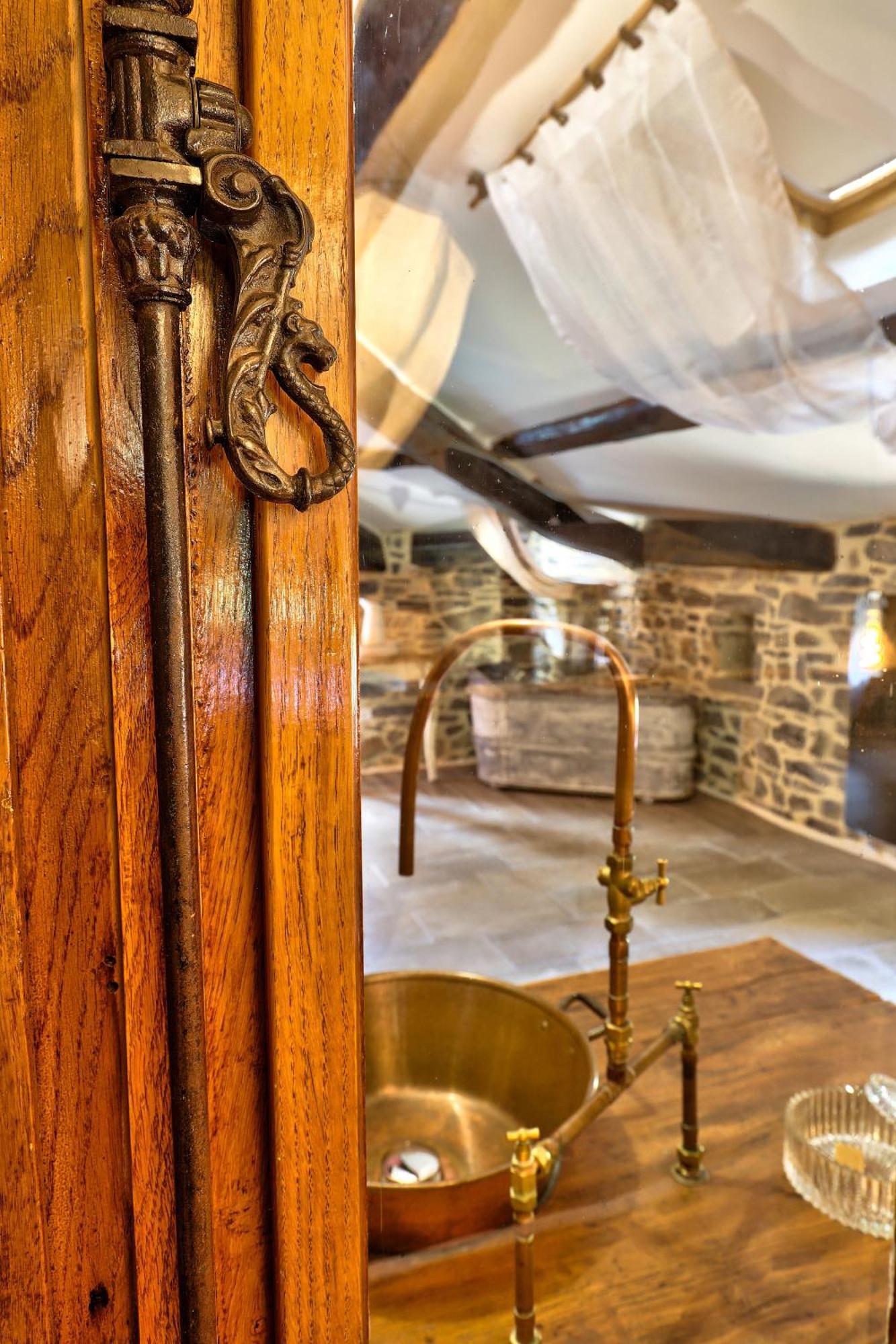 La Gourmandine Hotel Courry Bagian luar foto