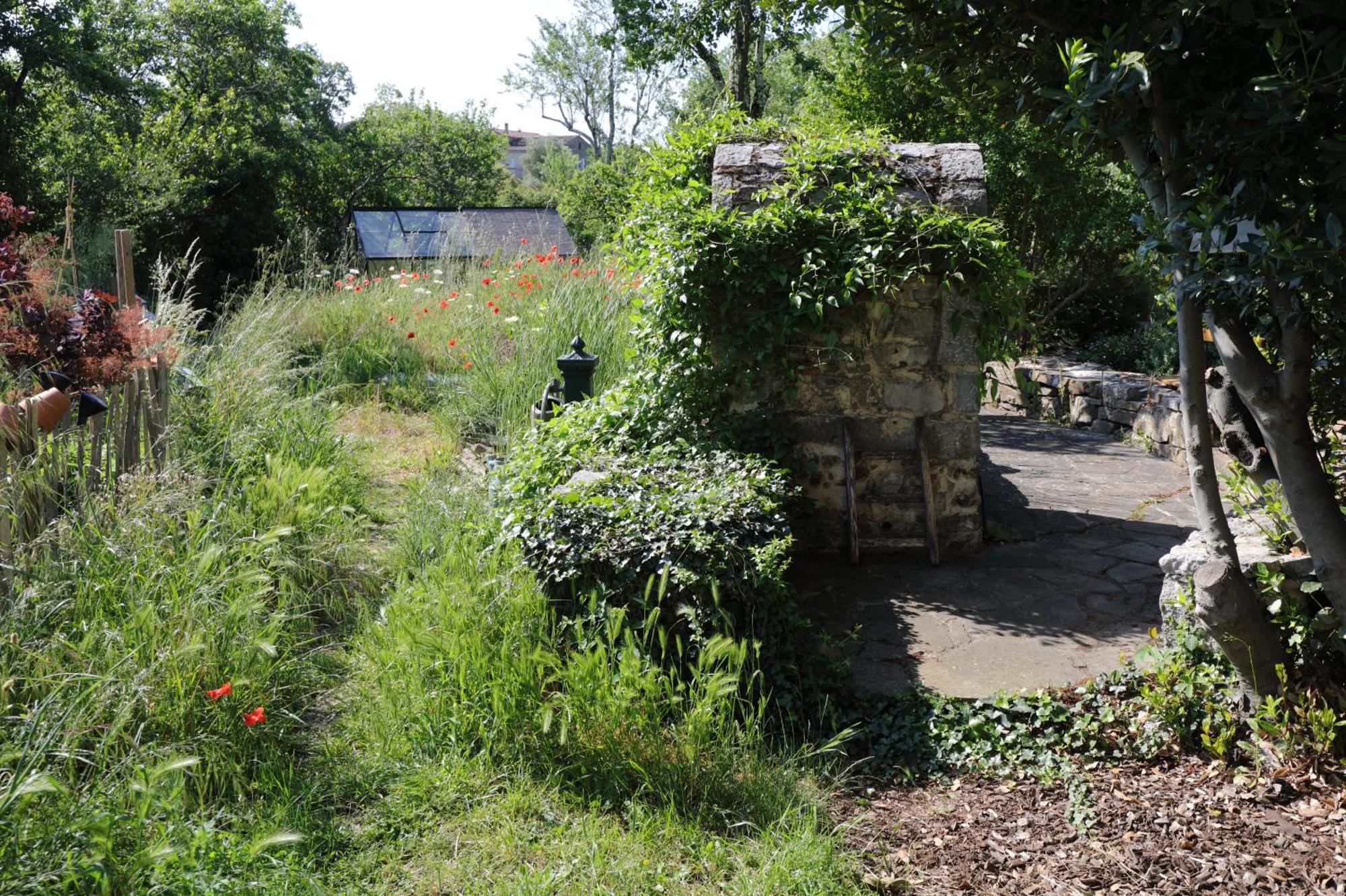 La Gourmandine Hotel Courry Bagian luar foto