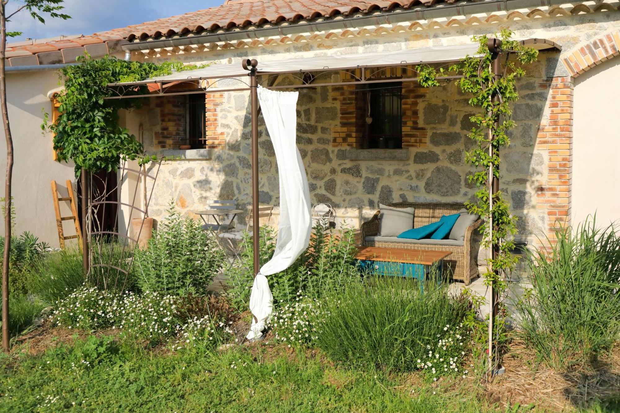 La Gourmandine Hotel Courry Bagian luar foto